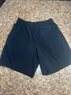 Men's Black Lululemon Shorts Medium